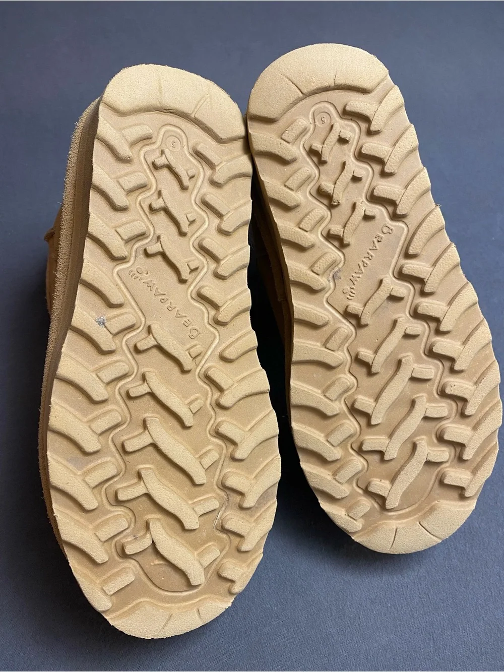 BEARPAW Kids Tan Suede Faux Fur Lined Pull-on Ankle Boots Size 5Y